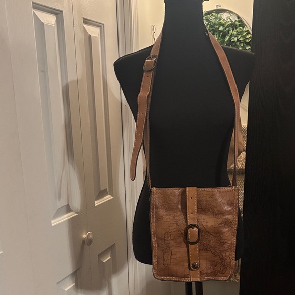 Patricia Nash Tan Map Print Crossbody Bag - Picture 1 of 10